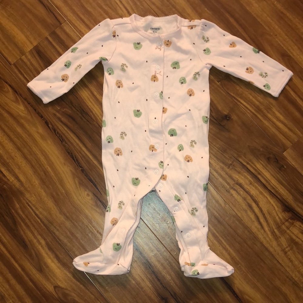 Baby girl, six month button front onesie - Picture 1 of 4
